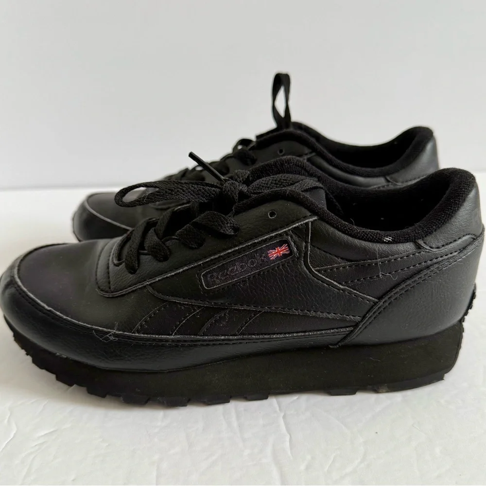 Reebok Black Athletic Sneakers with Cushioned Sole